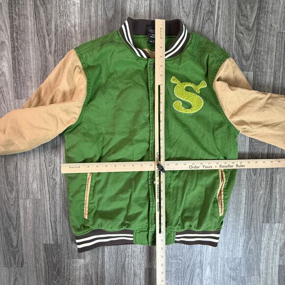 BoxLunch Exclusive DreamWorks Shrek Logo Varsity Jacket – Swamp Onion Print - Picture 6 of 6